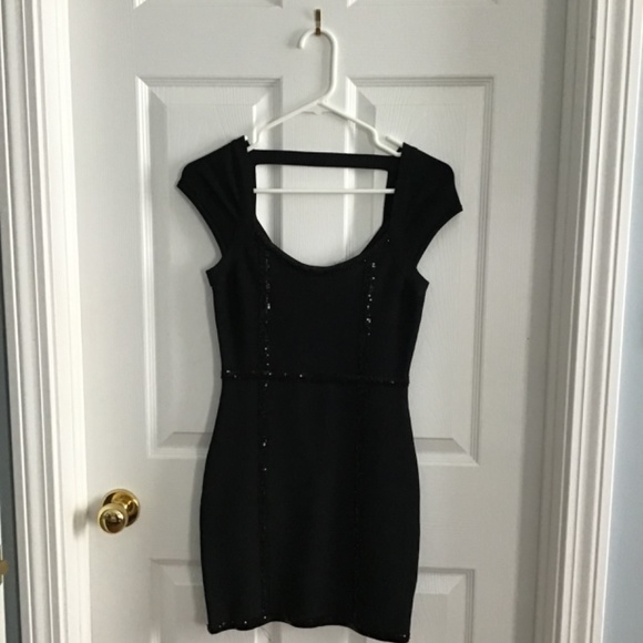 Guess  mini cocktail dress - Picture 3 of 3